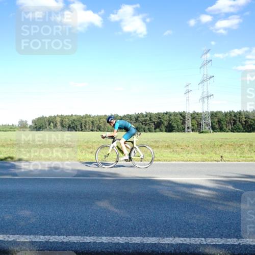07.09.2025 - 19. Norderstedt Triathlon Michael Burmester http://msf.ph/oto/8852937 07.09.2025 15:56:52 Radfahren 1628 meine-sportfotos.de