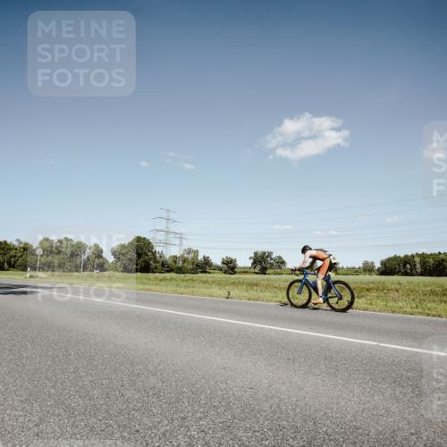 07.09.2025 - 19. Norderstedt Triathlon Michael Burmester http://msf.ph/oto/8852945 07.09.2025 14:40:44 Radfahren  meine-sportfotos.de