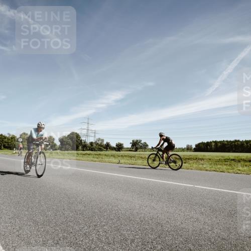 07.09.2025 - 19. Norderstedt Triathlon Michael Burmester http://msf.ph/oto/8852947 07.09.2025 11:41:40 Radfahren 703, 807 meine-sportfotos.de