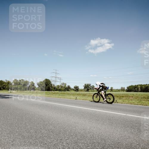 07.09.2025 - 19. Norderstedt Triathlon Michael Burmester http://msf.ph/oto/8852962 07.09.2025 14:40:58 Radfahren 1034 meine-sportfotos.de