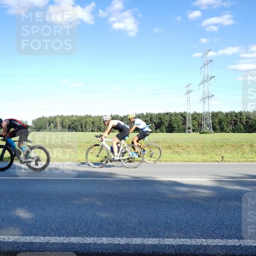 07.09.2025 - 19. Norderstedt Triathlon Michael Burmester http://msf.ph/oto/8852986 07.09.2025 15:57:26 Radfahren 421, 526, 932, 1055, 1423, 1429, 1529, 1546 meine-sportfotos.de
