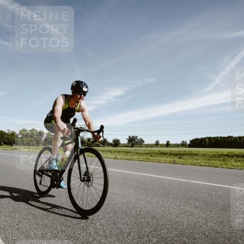 07.09.2025 - 19. Norderstedt Triathlon Michael Burmester http://msf.ph/oto/8852992 07.09.2025 11:42:12 Radfahren 784, 823, 1282, 1313 meine-sportfotos.de