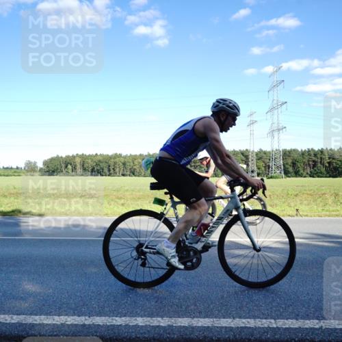 07.09.2025 - 19. Norderstedt Triathlon Michael Burmester http://msf.ph/oto/8853012 07.09.2025 15:58:02 Radfahren 383, 883, 1567 meine-sportfotos.de