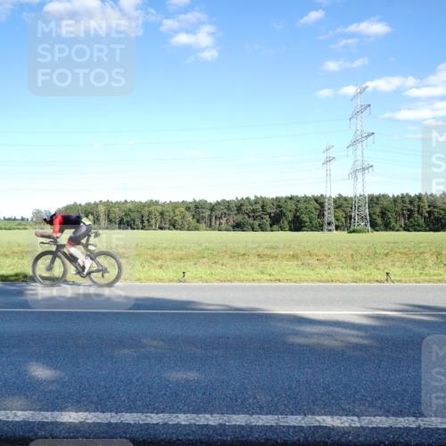 07.09.2025 - 19. Norderstedt Triathlon Michael Burmester http://msf.ph/oto/8853016 07.09.2025 15:58:06 Radfahren 927, 1567 meine-sportfotos.de