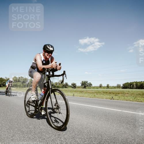 07.09.2025 - 19. Norderstedt Triathlon Michael Burmester http://msf.ph/oto/8853022 07.09.2025 14:41:29 Radfahren 373, 441, 896, 905, 959, 963, 1434 meine-sportfotos.de