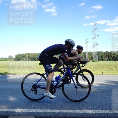 07.09.2025 - 19. Norderstedt Triathlon Michael Burmester http://msf.ph/oto/8853023 07.09.2025 15:58:10 Radfahren 488, 543, 927, 1080, 1514, 1527, 1538 meine-sportfotos.de