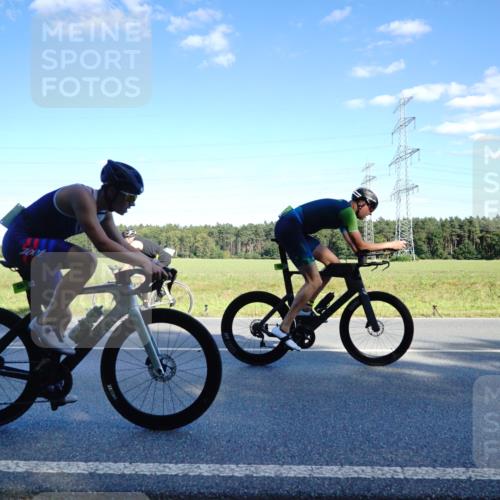 07.09.2025 - 19. Norderstedt Triathlon Michael Burmester http://msf.ph/oto/8853035 07.09.2025 15:58:21 Radfahren 529, 536, 943 meine-sportfotos.de