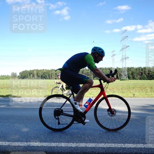 07.09.2025 - 19. Norderstedt Triathlon Michael Burmester http://msf.ph/oto/8853047 07.09.2025 15:58:31 Radfahren 522, 530 meine-sportfotos.de