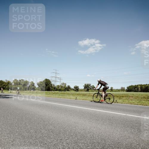 07.09.2025 - 19. Norderstedt Triathlon Michael Burmester http://msf.ph/oto/8853053 07.09.2025 14:41:41 Radfahren 1493 meine-sportfotos.de