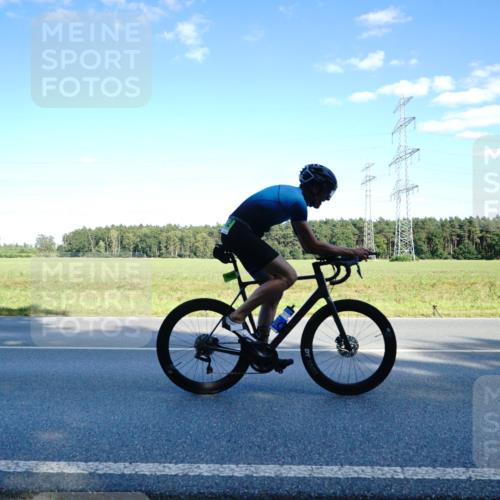 07.09.2025 - 19. Norderstedt Triathlon Michael Burmester http://msf.ph/oto/8853097 07.09.2025 15:59:00 Radfahren 386, 501, 517, 915, 1073, 1632 meine-sportfotos.de