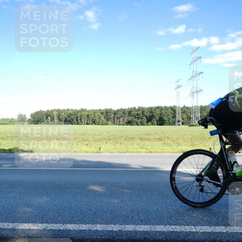 07.09.2025 - 19. Norderstedt Triathlon Michael Burmester http://msf.ph/oto/8853101 07.09.2025 15:59:01 Radfahren 386, 425, 501, 517, 915, 1073, 1562, 1632 meine-sportfotos.de