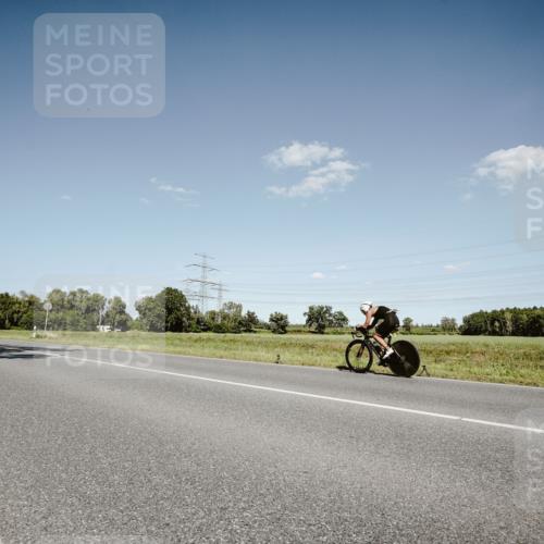 07.09.2025 - 19. Norderstedt Triathlon Michael Burmester http://msf.ph/oto/8853102 07.09.2025 14:42:05 Radfahren 448 meine-sportfotos.de