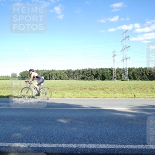 07.09.2025 - 19. Norderstedt Triathlon Michael Burmester http://msf.ph/oto/8853106 07.09.2025 15:59:02 Radfahren 386, 425, 501, 517, 915, 1073, 1562, 1585, 1632 meine-sportfotos.de