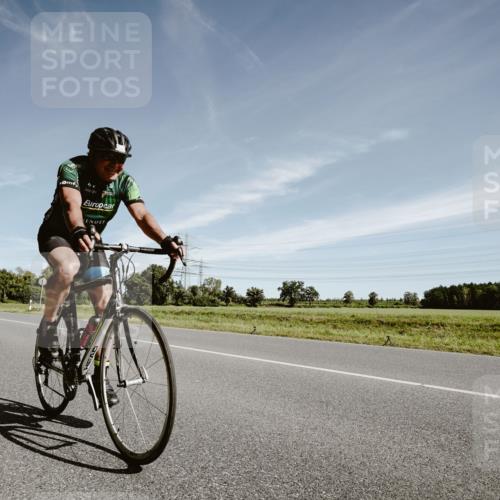 07.09.2025 - 19. Norderstedt Triathlon Michael Burmester http://msf.ph/oto/8853112 07.09.2025 11:44:39 Radfahren 152, 1327 meine-sportfotos.de