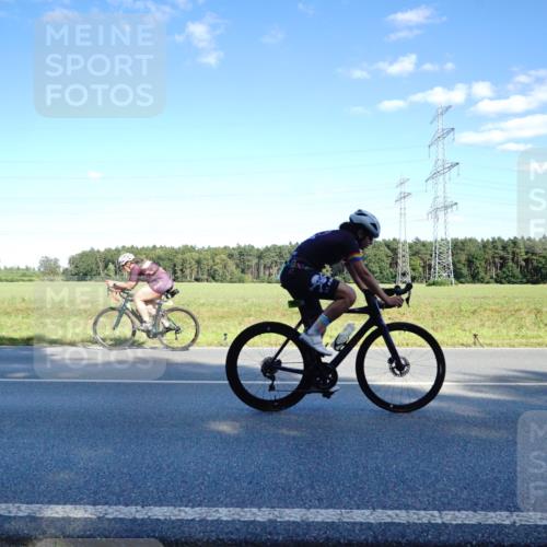 07.09.2025 - 19. Norderstedt Triathlon Michael Burmester http://msf.ph/oto/8853115 07.09.2025 15:59:06 Radfahren 425, 517, 532, 1051, 1065, 1101, 1562, 1563, 1585 meine-sportfotos.de
