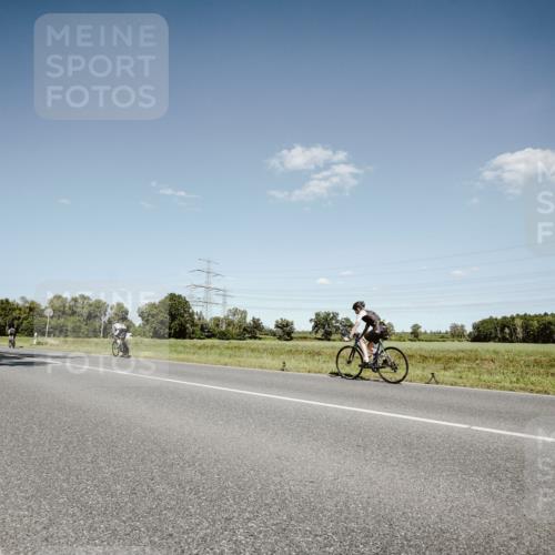07.09.2025 - 19. Norderstedt Triathlon Michael Burmester http://msf.ph/oto/8853118 07.09.2025 14:42:09 Radfahren 448 meine-sportfotos.de