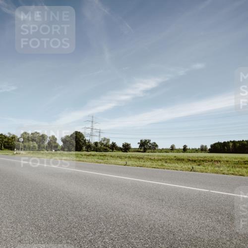 07.09.2025 - 19. Norderstedt Triathlon Michael Burmester http://msf.ph/oto/8853130 07.09.2025 11:44:50 Radfahren 186, 192 meine-sportfotos.de