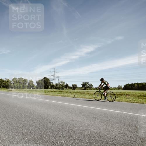 07.09.2025 - 19. Norderstedt Triathlon Michael Burmester http://msf.ph/oto/8853154 07.09.2025 11:45:09 Radfahren 1217 meine-sportfotos.de