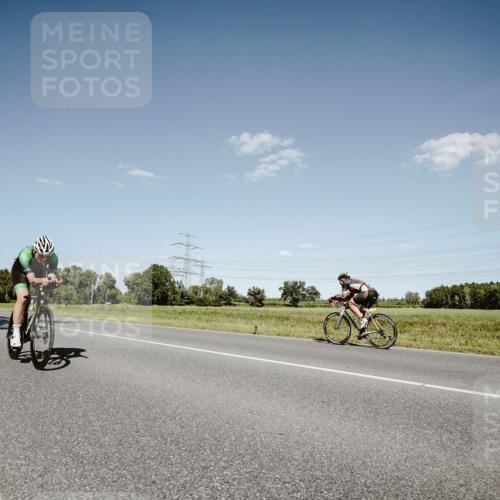 07.09.2025 - 19. Norderstedt Triathlon Michael Burmester http://msf.ph/oto/8853163 07.09.2025 14:42:36 Radfahren 452, 984, 1492, 1495 meine-sportfotos.de