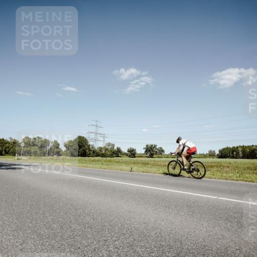 07.09.2025 - 19. Norderstedt Triathlon Michael Burmester http://msf.ph/oto/8853174 07.09.2025 14:42:44 Radfahren  meine-sportfotos.de