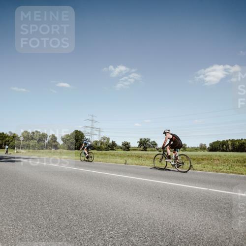 07.09.2025 - 19. Norderstedt Triathlon Michael Burmester http://msf.ph/oto/8853198 07.09.2025 14:42:58 Radfahren 1457 meine-sportfotos.de