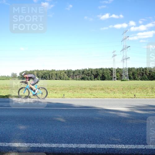 07.09.2025 - 19. Norderstedt Triathlon Michael Burmester http://msf.ph/oto/8853200 07.09.2025 15:59:46 Radfahren 914 meine-sportfotos.de