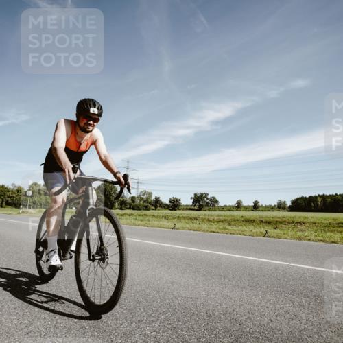 07.09.2025 - 19. Norderstedt Triathlon Michael Burmester http://msf.ph/oto/8853203 07.09.2025 11:46:01 Radfahren 162, 163, 170, 1383 meine-sportfotos.de