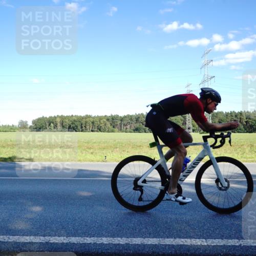 07.09.2025 - 19. Norderstedt Triathlon Michael Burmester http://msf.ph/oto/8853205 07.09.2025 15:59:51 Radfahren 506, 513, 541, 1473, 1544, 1552, 1572, 1594 meine-sportfotos.de