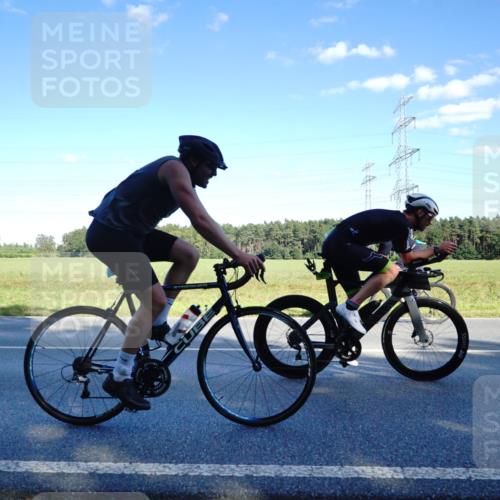 07.09.2025 - 19. Norderstedt Triathlon Michael Burmester http://msf.ph/oto/8853207 07.09.2025 15:59:52 Radfahren 506, 513, 541, 1473, 1544, 1552, 1572, 1594 meine-sportfotos.de