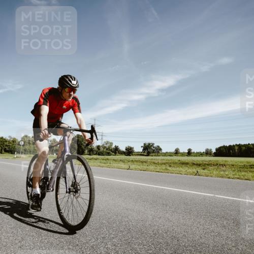 07.09.2025 - 19. Norderstedt Triathlon Michael Burmester http://msf.ph/oto/8853213 07.09.2025 11:46:14 Radfahren 862 meine-sportfotos.de