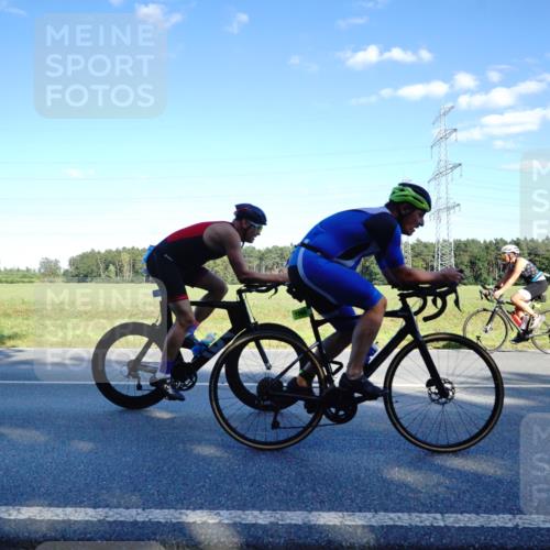 07.09.2025 - 19. Norderstedt Triathlon Michael Burmester http://msf.ph/oto/8853216 07.09.2025 15:59:56 Radfahren 506, 513, 541, 1405, 1473, 1544, 1568, 1594 meine-sportfotos.de