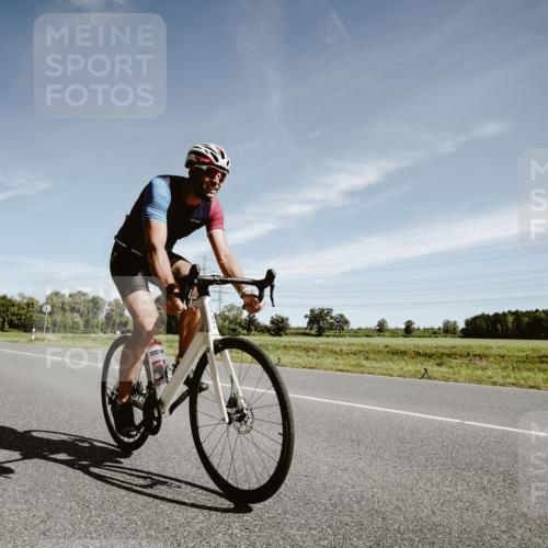 07.09.2025 - 19. Norderstedt Triathlon Michael Burmester http://msf.ph/oto/8853220 07.09.2025 11:46:22 Radfahren 1306 meine-sportfotos.de