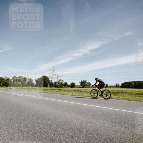 07.09.2025 - 19. Norderstedt Triathlon Michael Burmester http://msf.ph/oto/8853224 07.09.2025 11:46:22 Radfahren 1306 meine-sportfotos.de