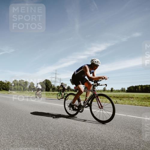 07.09.2025 - 19. Norderstedt Triathlon Michael Burmester http://msf.ph/oto/8853245 07.09.2025 11:46:36 Radfahren 773, 775, 1305 meine-sportfotos.de