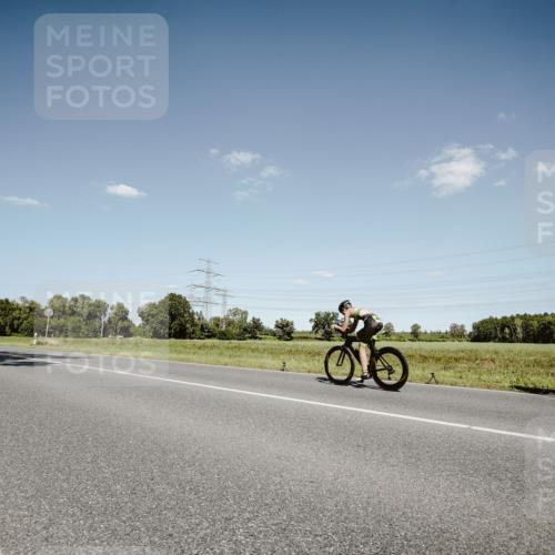 07.09.2025 - 19. Norderstedt Triathlon Michael Burmester http://msf.ph/oto/8853261 07.09.2025 14:43:36 Radfahren 911, 1503 meine-sportfotos.de