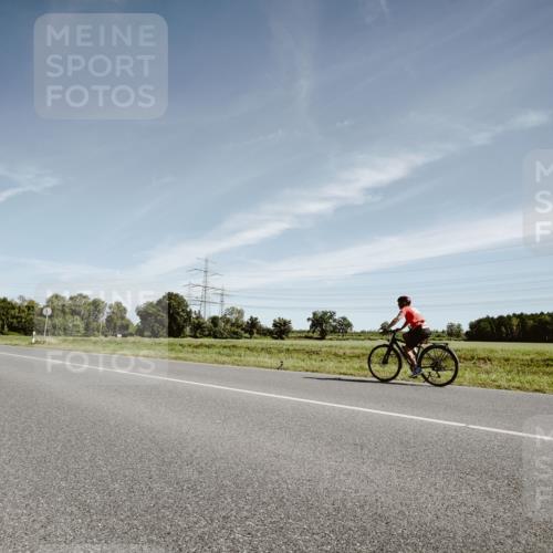 07.09.2025 - 19. Norderstedt Triathlon Michael Burmester http://msf.ph/oto/8853283 07.09.2025 11:47:16 Radfahren  meine-sportfotos.de