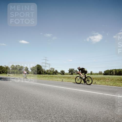 07.09.2025 - 19. Norderstedt Triathlon Michael Burmester http://msf.ph/oto/8853292 07.09.2025 14:44:03 Radfahren 395, 1447 meine-sportfotos.de