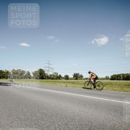 07.09.2025 - 19. Norderstedt Triathlon Michael Burmester http://msf.ph/oto/8853302 07.09.2025 14:44:08 Radfahren 1494 meine-sportfotos.de