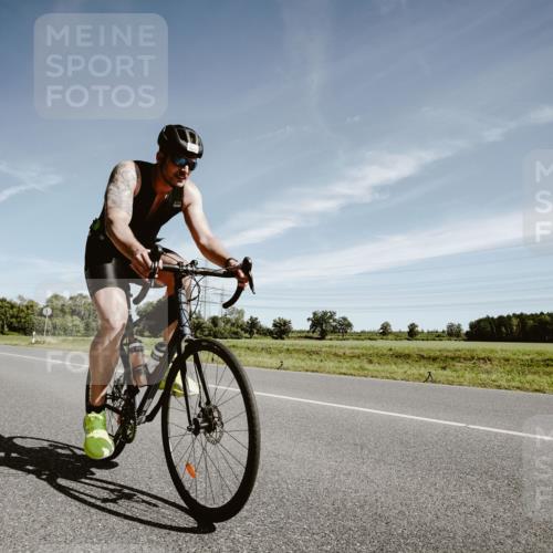 07.09.2025 - 19. Norderstedt Triathlon Michael Burmester http://msf.ph/oto/8853317 07.09.2025 11:47:36 Radfahren 155, 201, 1225, 1320 meine-sportfotos.de