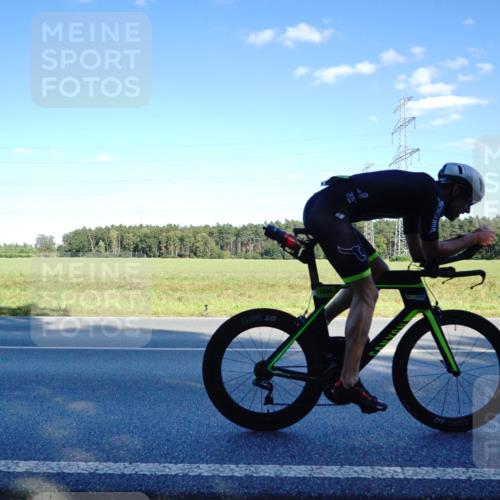 07.09.2025 - 19. Norderstedt Triathlon Michael Burmester http://msf.ph/oto/8853333 07.09.2025 16:01:16 Radfahren 1604, 1606 meine-sportfotos.de