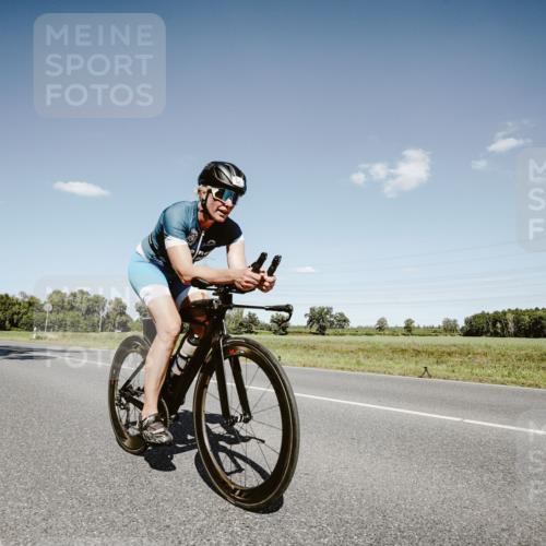 07.09.2025 - 19. Norderstedt Triathlon Michael Burmester http://msf.ph/oto/8853336 07.09.2025 14:44:49 Radfahren 442, 887 meine-sportfotos.de