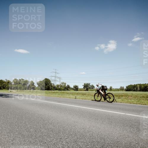 07.09.2025 - 19. Norderstedt Triathlon Michael Burmester http://msf.ph/oto/8853339 07.09.2025 14:44:49 Radfahren 442, 887 meine-sportfotos.de
