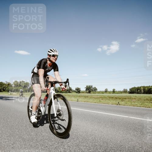 07.09.2025 - 19. Norderstedt Triathlon Michael Burmester http://msf.ph/oto/8853343 07.09.2025 14:44:51 Radfahren 442, 479, 887 meine-sportfotos.de