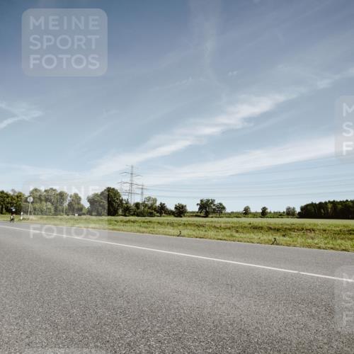 07.09.2025 - 19. Norderstedt Triathlon Michael Burmester http://msf.ph/oto/8853348 07.09.2025 11:47:56 Radfahren 822 meine-sportfotos.de