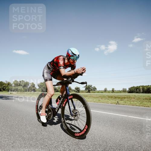 07.09.2025 - 19. Norderstedt Triathlon Michael Burmester http://msf.ph/oto/8853357 07.09.2025 14:44:59 Radfahren 369, 387, 438 meine-sportfotos.de