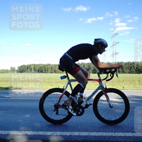 07.09.2025 - 19. Norderstedt Triathlon Michael Burmester http://msf.ph/oto/8853367 07.09.2025 16:01:38 Radfahren 885, 913 meine-sportfotos.de