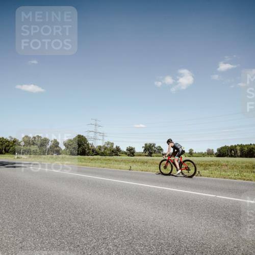07.09.2025 - 19. Norderstedt Triathlon Michael Burmester http://msf.ph/oto/8853368 07.09.2025 14:45:15 Radfahren  meine-sportfotos.de