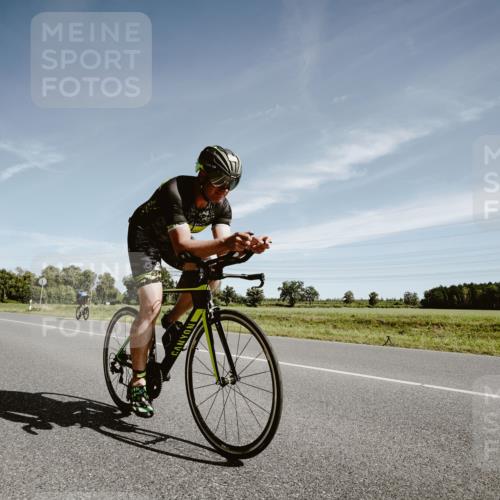07.09.2025 - 19. Norderstedt Triathlon Michael Burmester http://msf.ph/oto/8853380 07.09.2025 11:48:19 Radfahren 138, 154, 1265 meine-sportfotos.de
