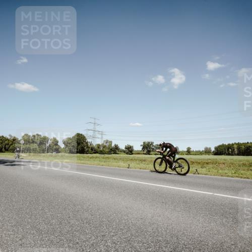 07.09.2025 - 19. Norderstedt Triathlon Michael Burmester http://msf.ph/oto/8853396 07.09.2025 14:45:36 Radfahren 1511 meine-sportfotos.de