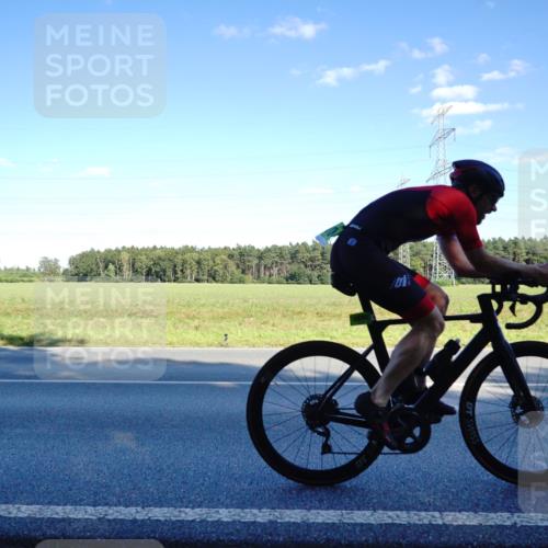 07.09.2025 - 19. Norderstedt Triathlon Michael Burmester http://msf.ph/oto/8853404 07.09.2025 16:01:58 Radfahren 494, 1565, 1570, 1591 meine-sportfotos.de